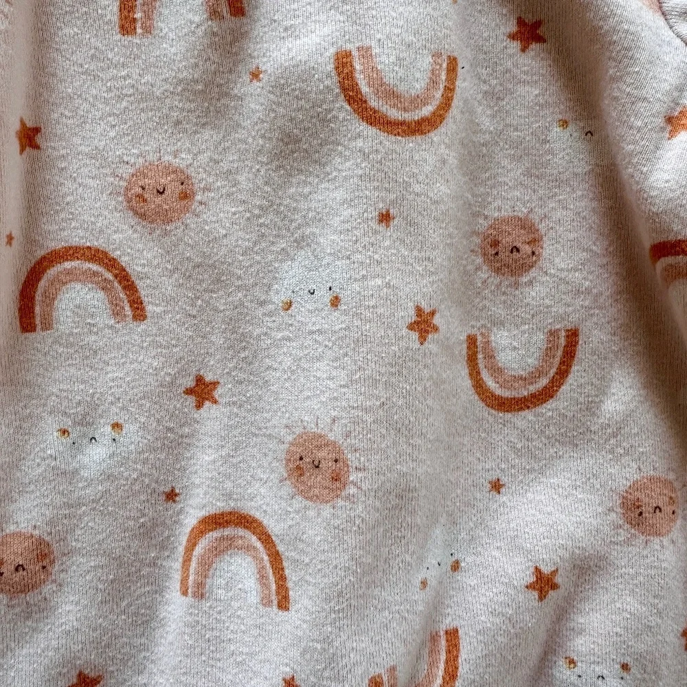 Old Navy Baby Girl 2-Way Zip Sleeper Size 0-3 Months Boho Pink Rainbows